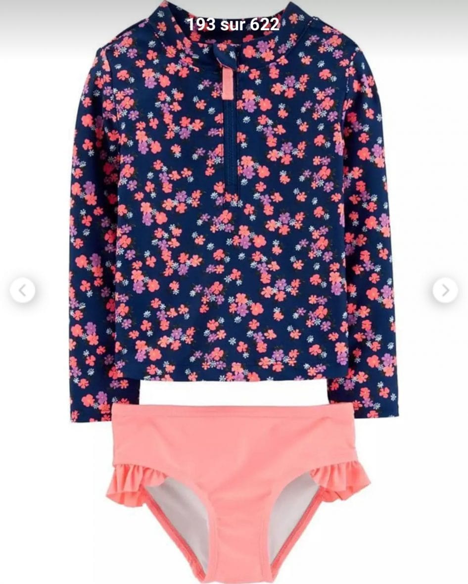 Maillot bleu à fleur de chez carter’s