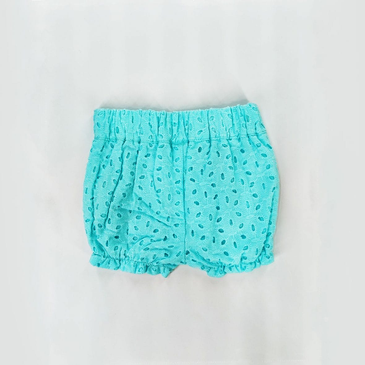 Short pour bébé fille by idexe en broderie anglaise