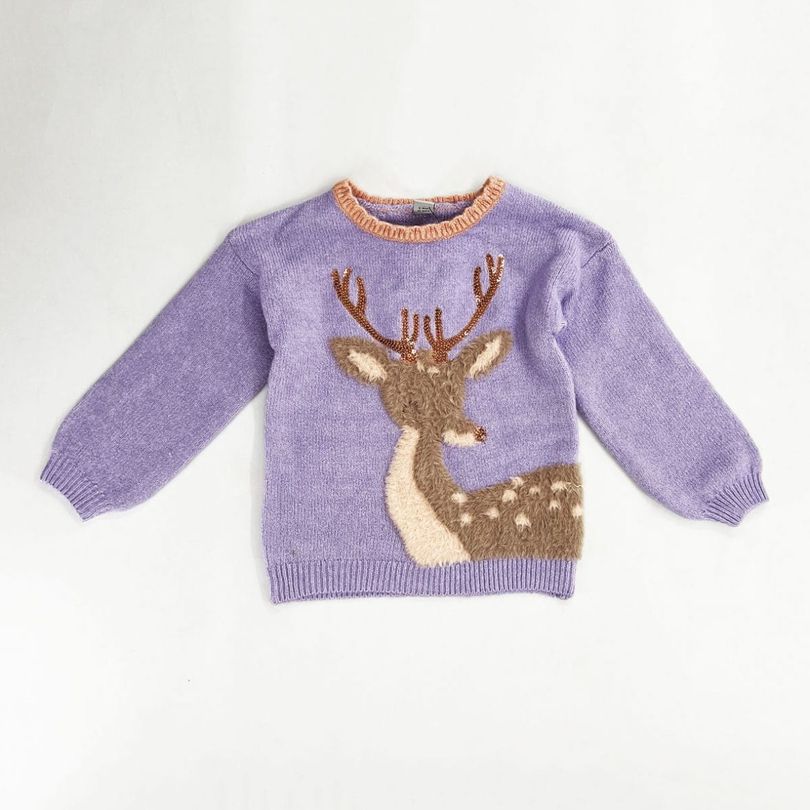 Pull en laine mauve motif gazelle