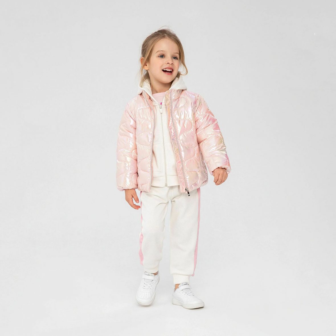 Doudoune à capuche rose irisée et bleu avec doublure polaire fille